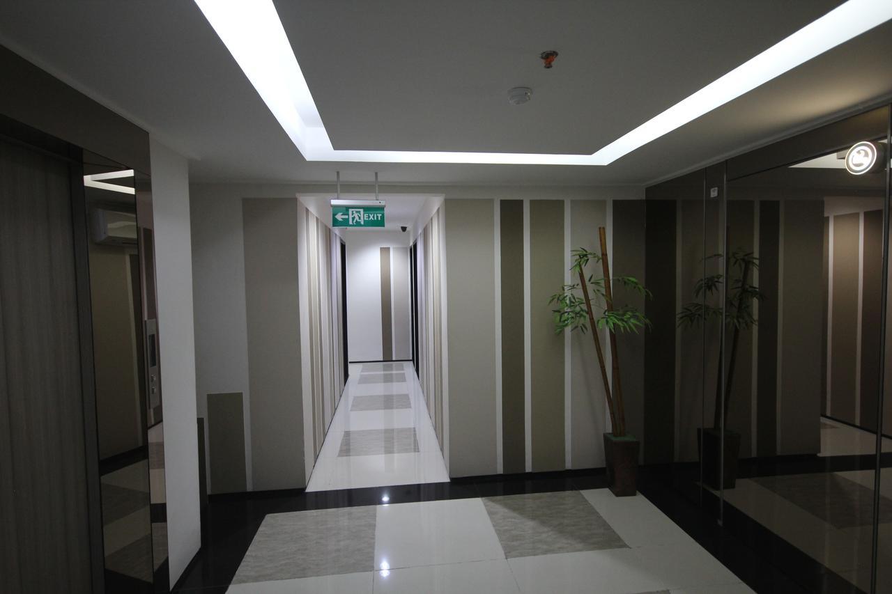 Harvia Suites Kebon Jeruk Jakarta Exterior photo