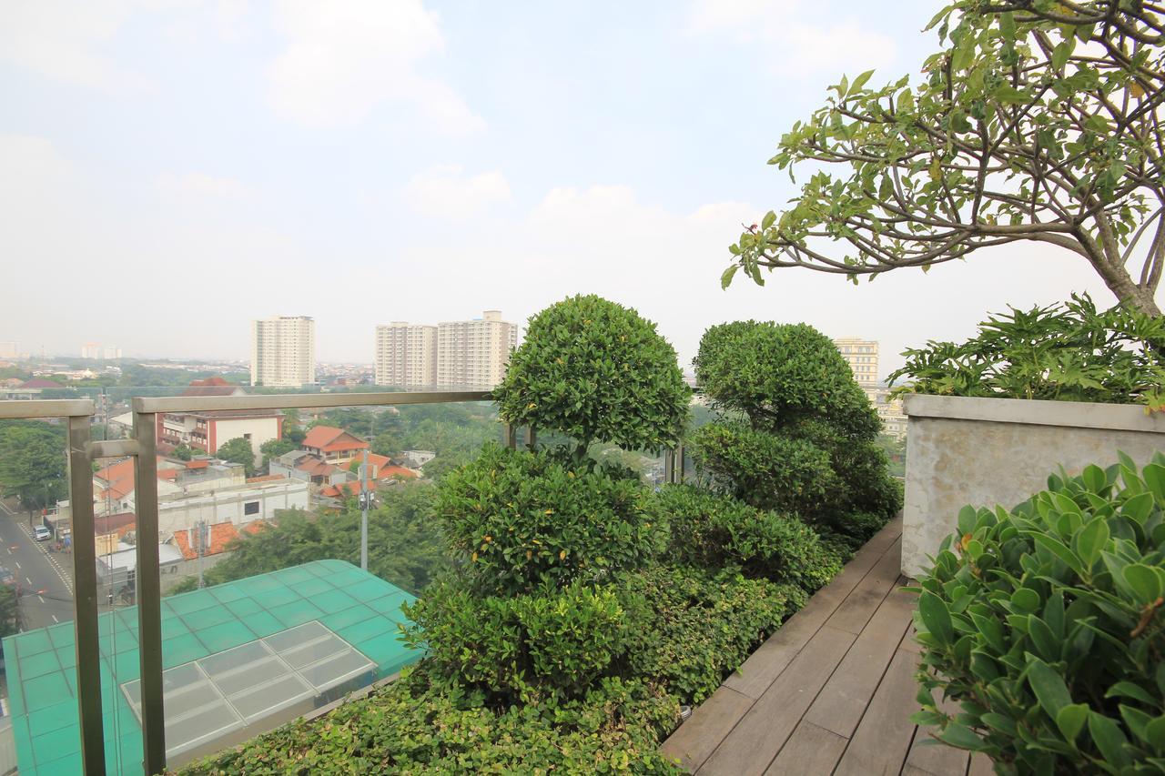 Harvia Suites Kebon Jeruk Jakarta Exterior photo