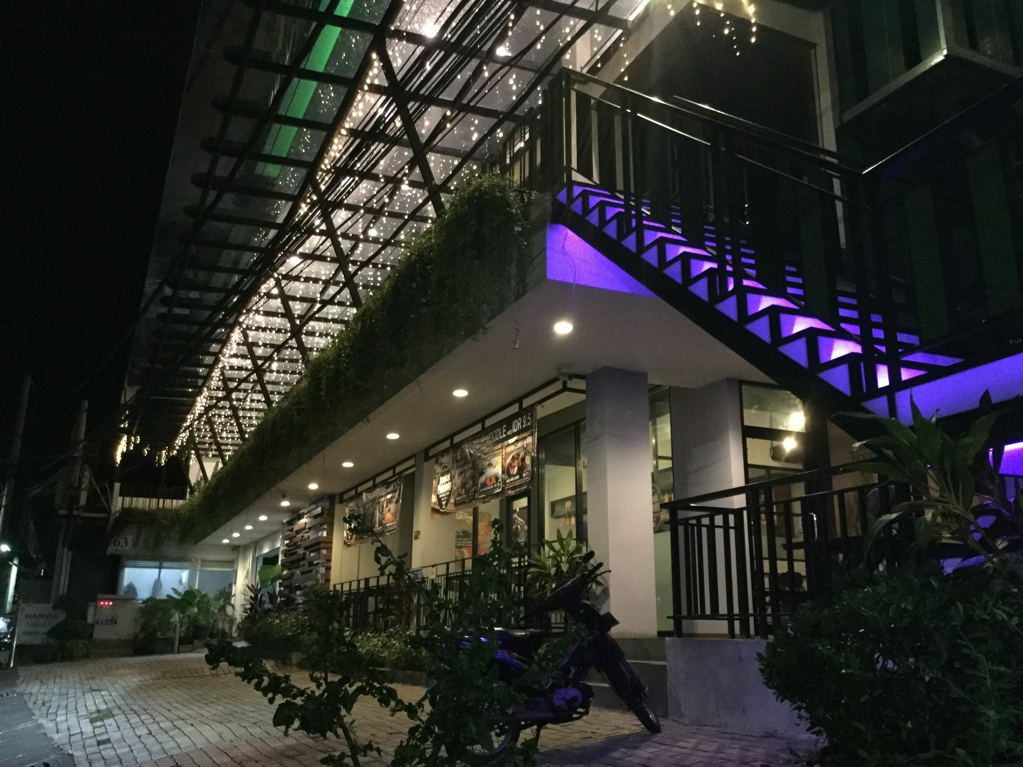 Harvia Suites Kebon Jeruk Jakarta Exterior photo